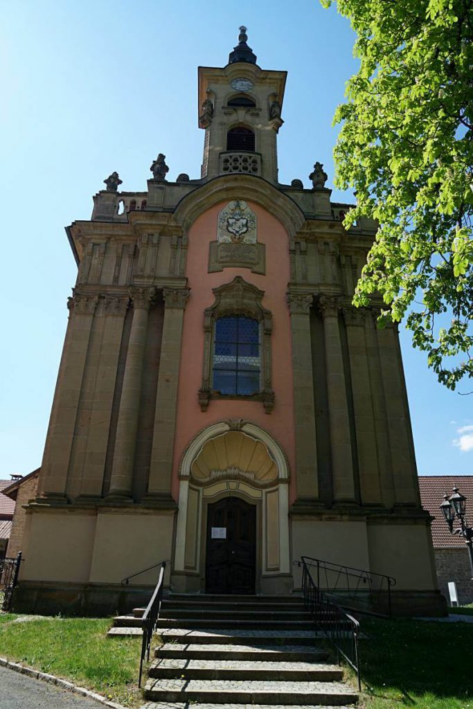 Katholische Pfarrkirche Zur Heiligen Dreifaltigkeit in Messbach