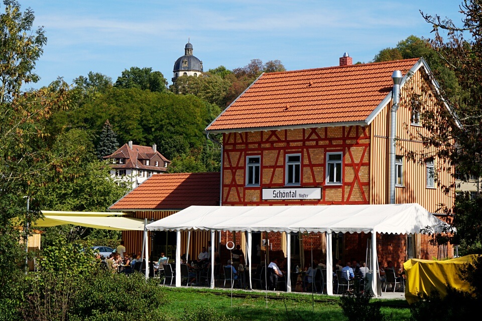 Biergarten Dukas Bahnhof in Schoental