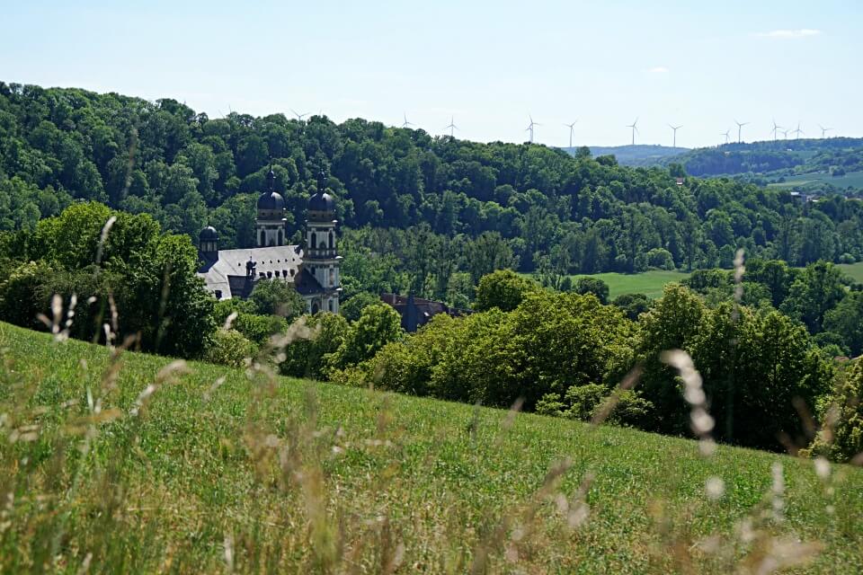 Blick auf Kloster Schoental