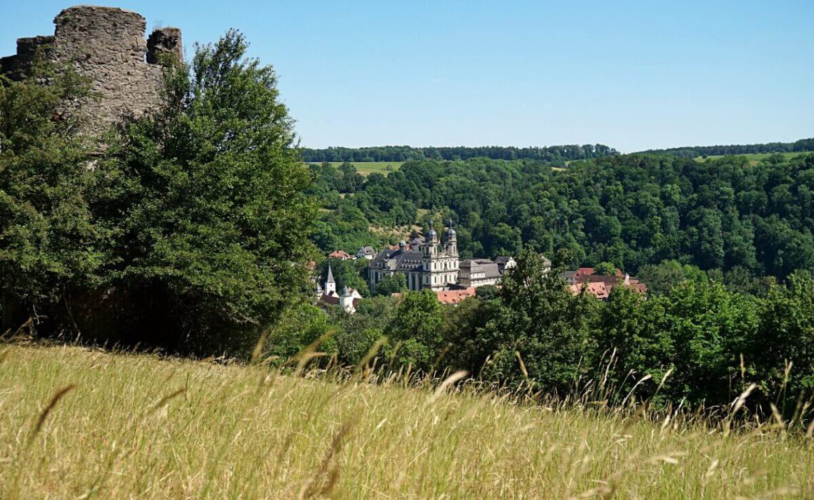 Wandern mit Aussicht von Kloster Schoental zum Storchenturm