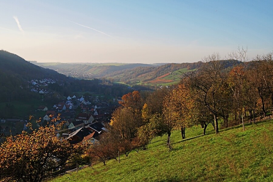 Ausblick ins Kochertal von der Ruine Forchtenberg