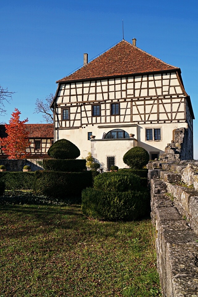 Burg Maienfels in Brettach in Hohenlohe