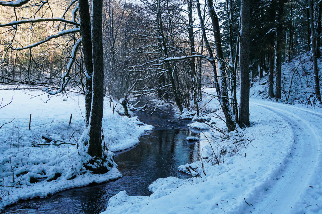 Wanderung durch das Rottal bei Grosserlach im Schwaebischen Wald