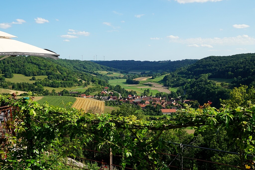 Ausblick vom Schlosscafe Langenburg auf das Jagsttal