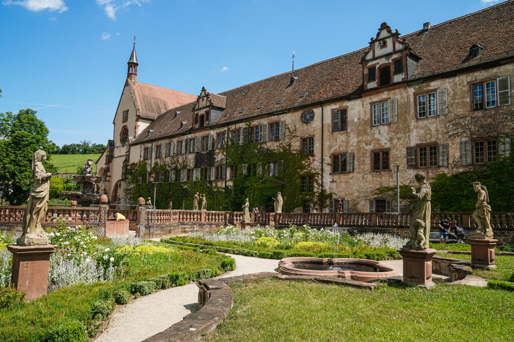 Ausflugsziel im Taubertal Kloster Bronnbach